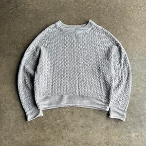 2000s universal thread cable knit